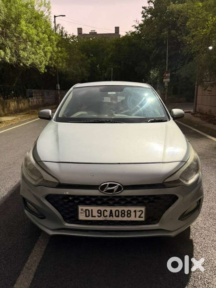 Hyundai I20 Petrol Cvt Magna Executive, 2018, Petrol