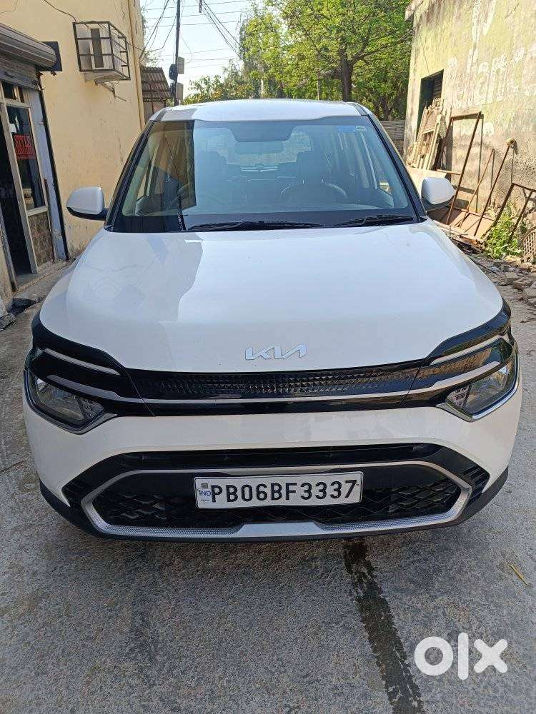 Kia Carens Clavis Hte, 2023, Petrol