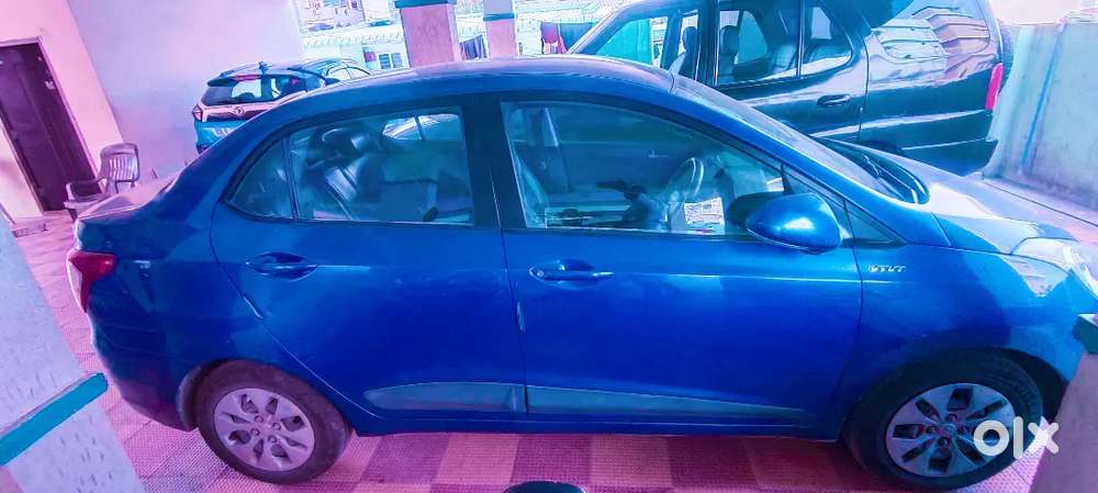 Hyundai Xcent 2014 Petrol Well Maintained, Showroom Track