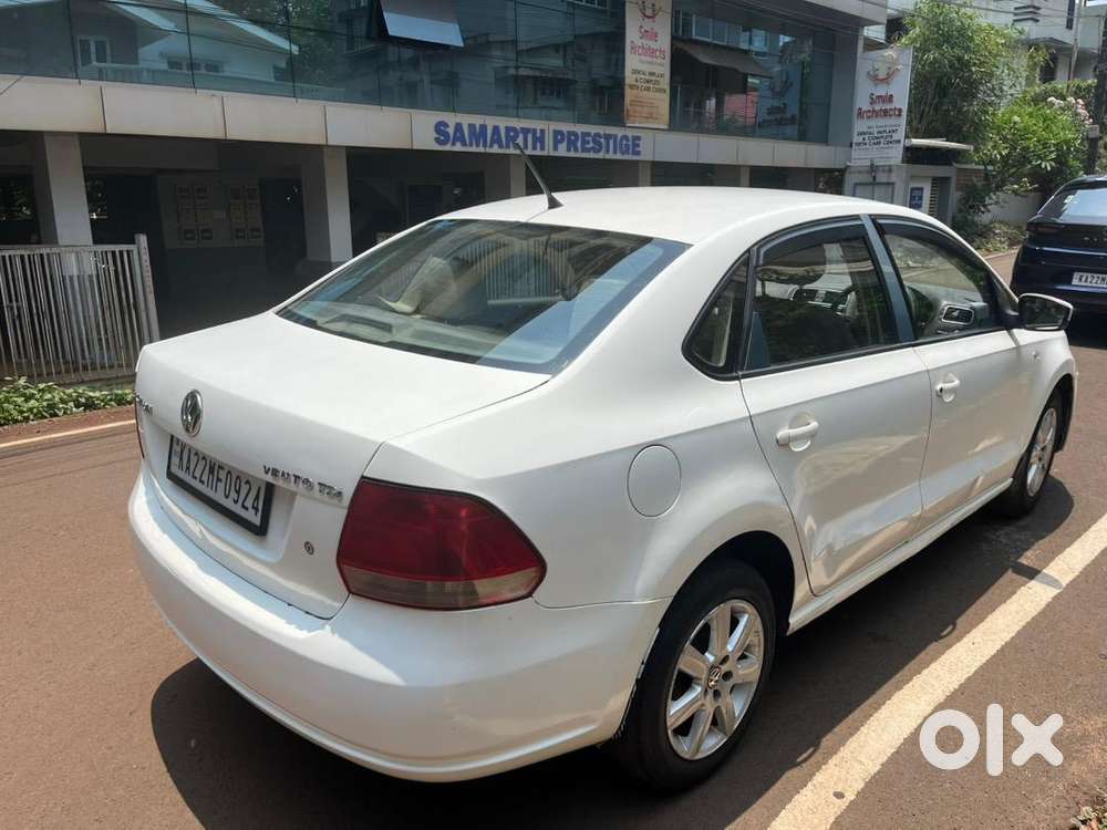Volkswagen Car 2011 Petrol