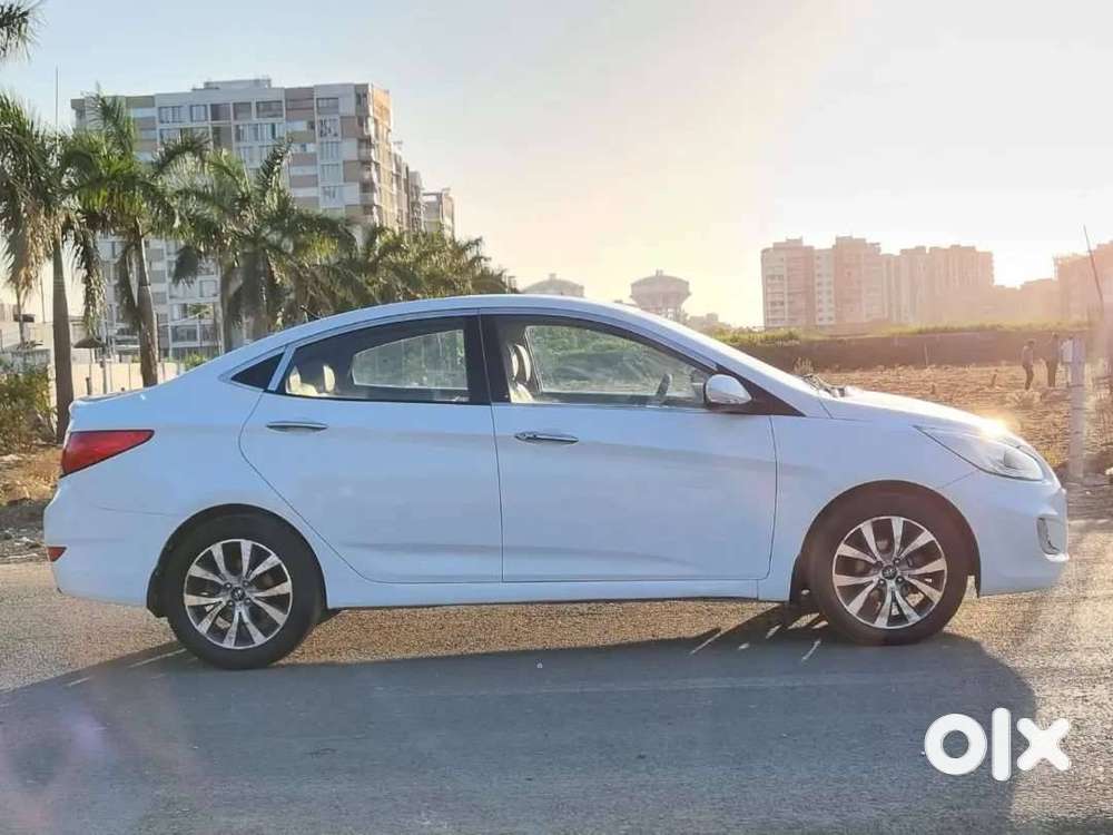 Hyundai Fluidic Verna
