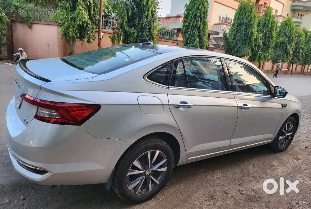 Skoda Slavia Automatic, Sunroof, Vantilated Seats, Wireless Charger