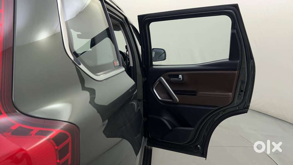 Mahindra Scorpio N Z8 L Petrol At 7 Str, 2024, Petrol