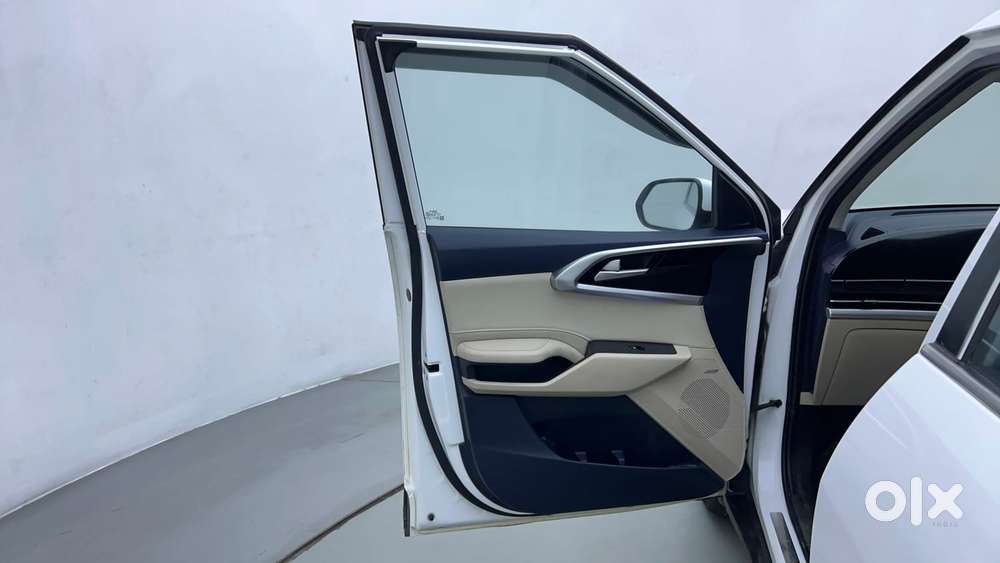 Kia Carens 1.4 Luxury Plus 6 Str, 2022, Petrol