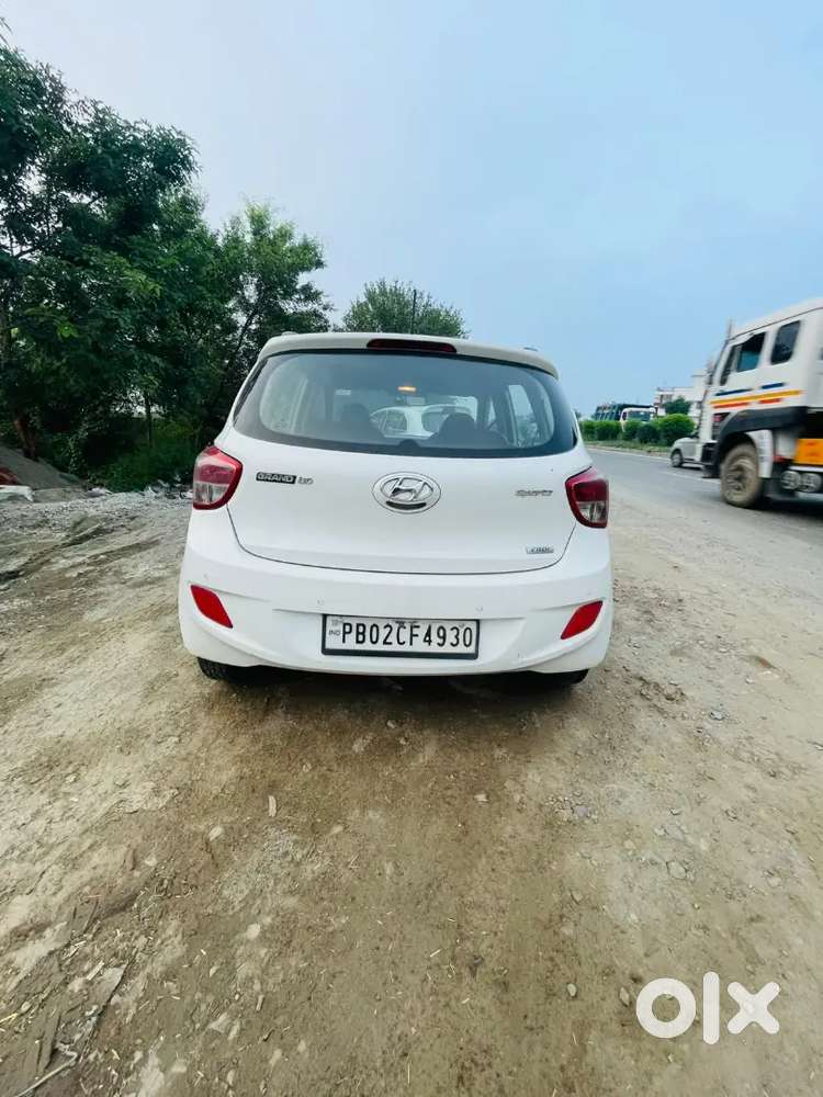 Hyundai Grand I10 Sportz 2013