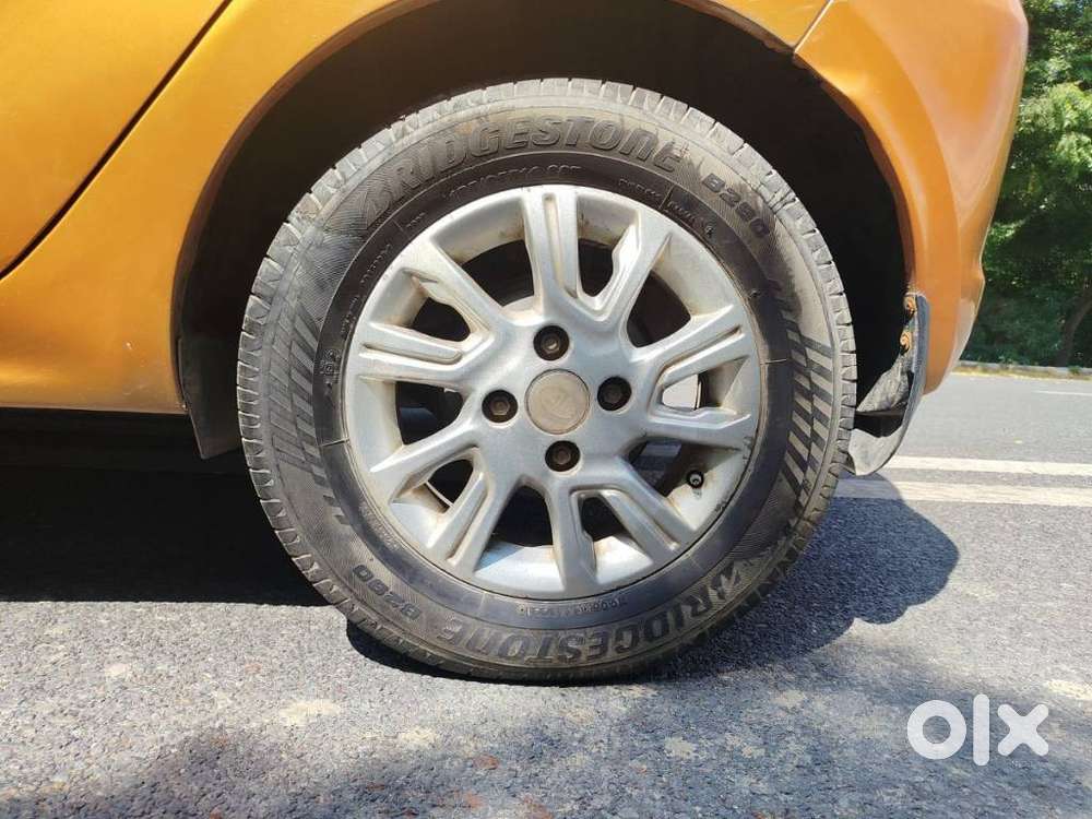 Tata Tiago 1.2 Revotron Xza, 2017, Petrol