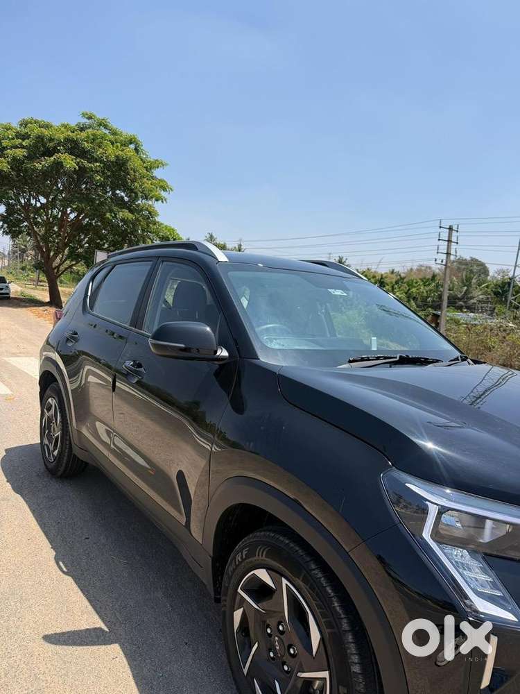 Kia Sonet 2025 Petrol 7000 Km Driven