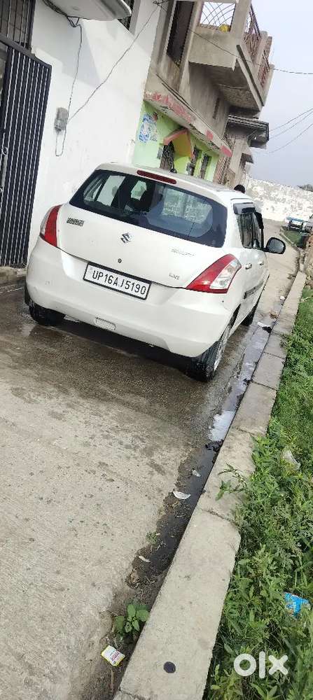 Maruti Suzuki Swift 2012 Petrol 70000 Km Driven