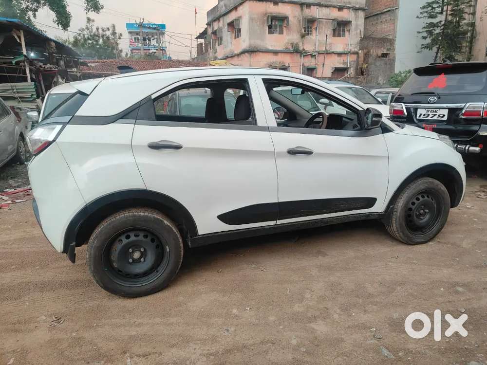 Tata Nexon Xm