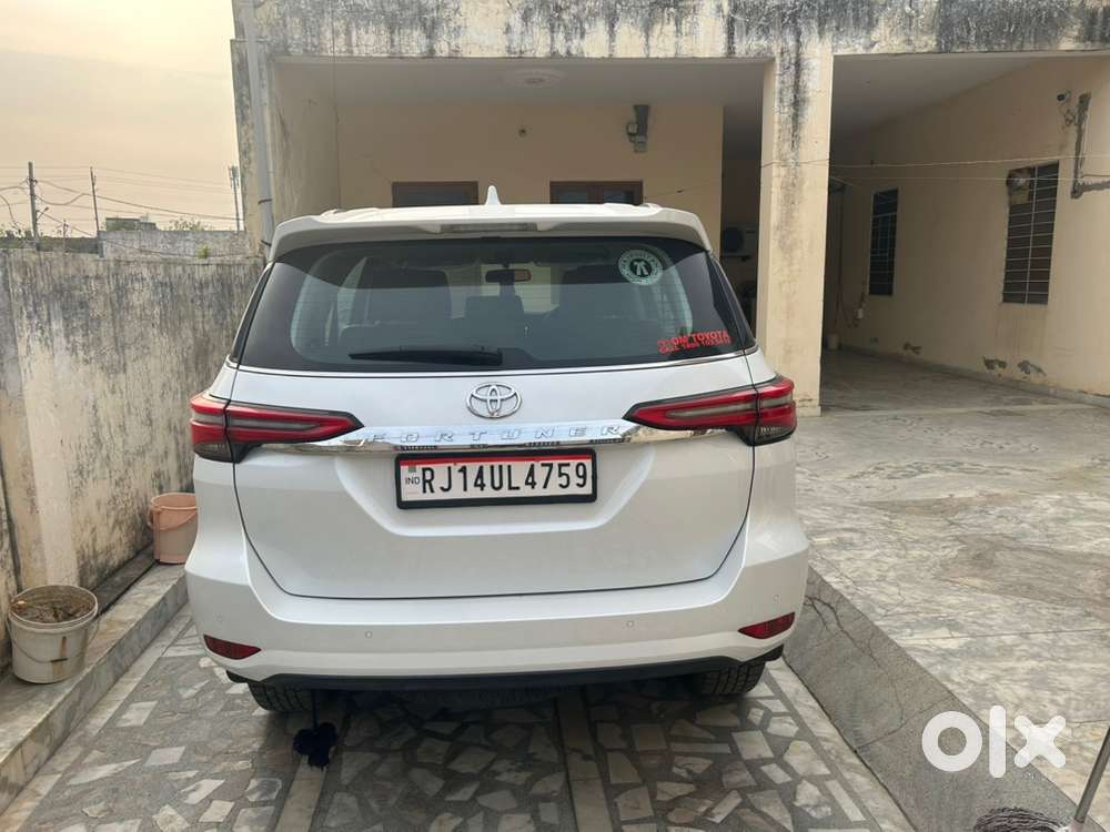 Toyota Fortuner 2025 Diesel Well Maintained