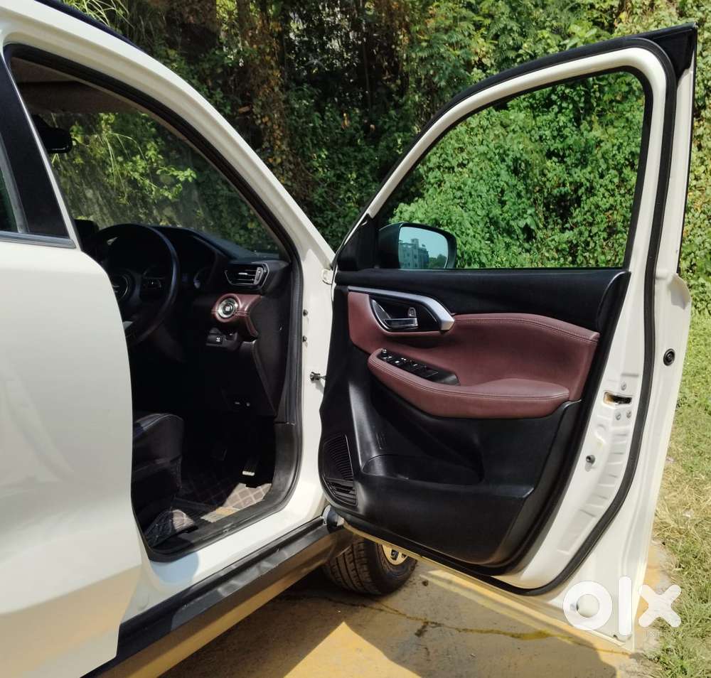 Maruti Suzuki Grand Vitara Smart Hybrid Alpha, 2023, Petrol