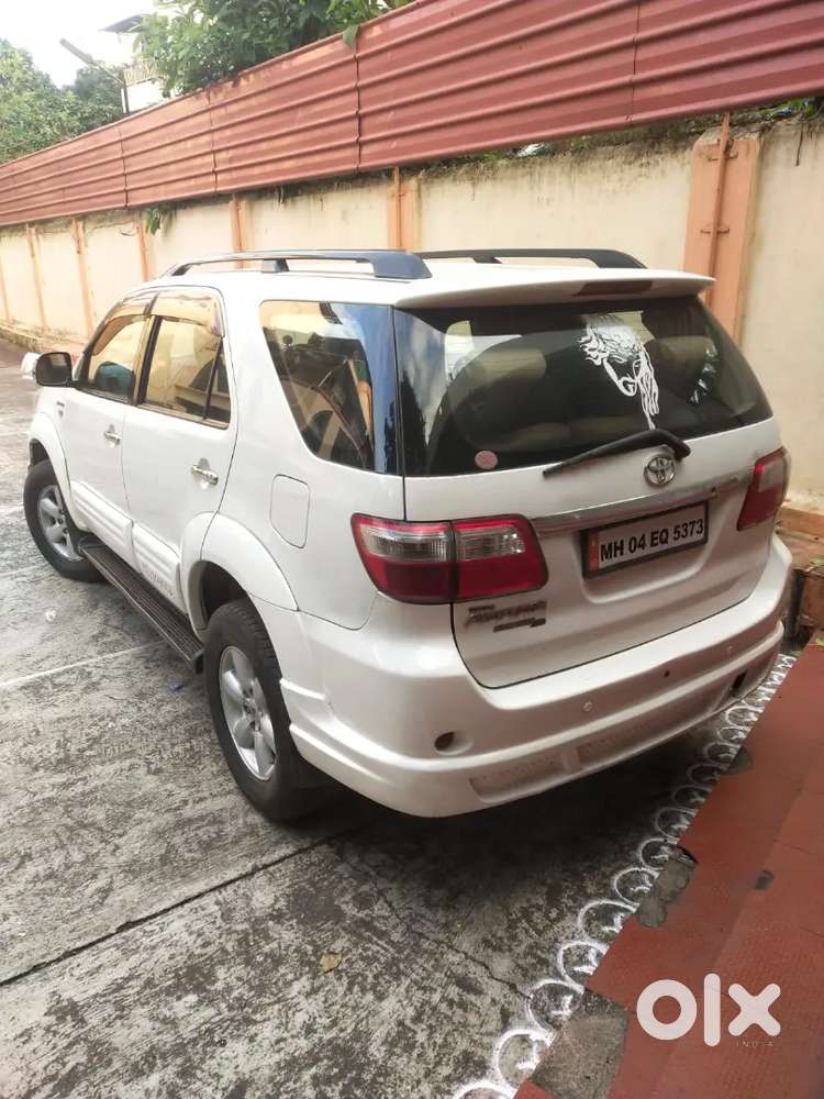 Toyota Fortuner Legender 2011 Diesel