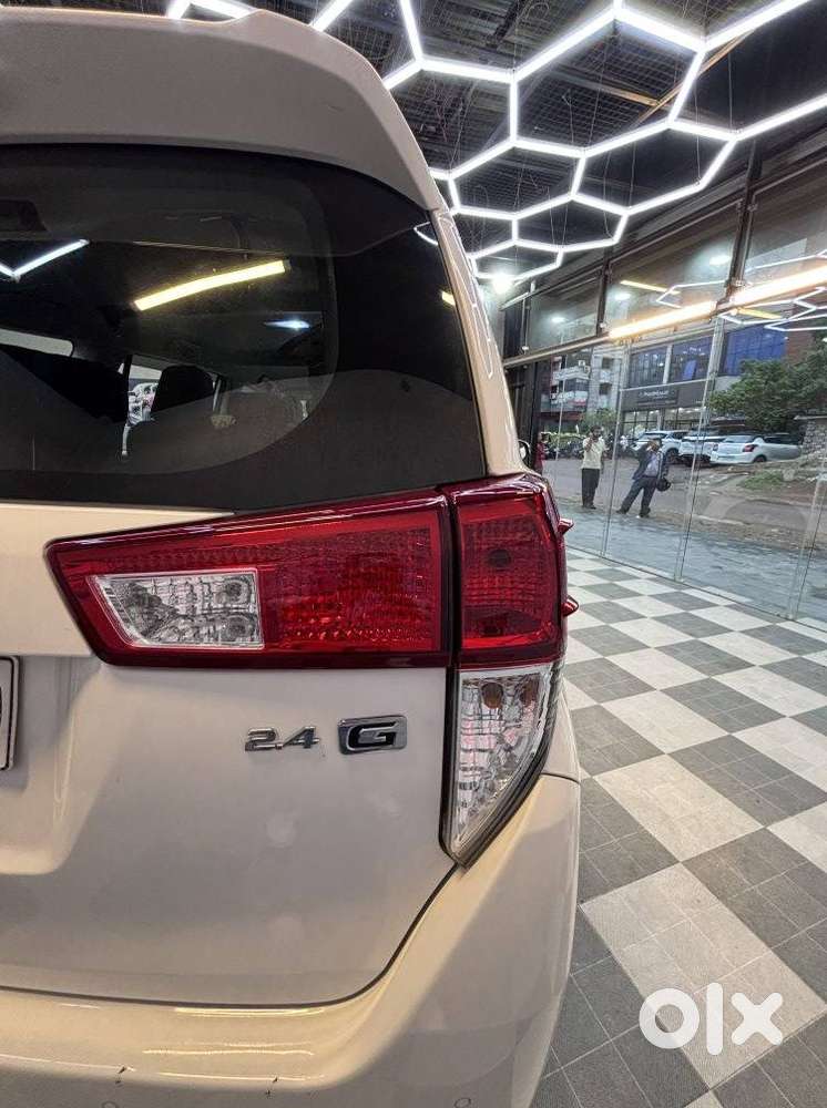 Toyota Innova Crysta [2020-ongoing] 2.4 Gx 8 Str, 2022, Diesel