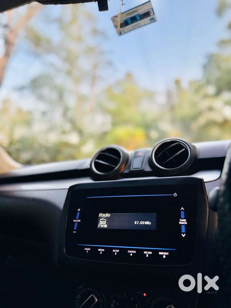 Maruti Suzuki Swift Vxi + Manual, 2023, Petrol