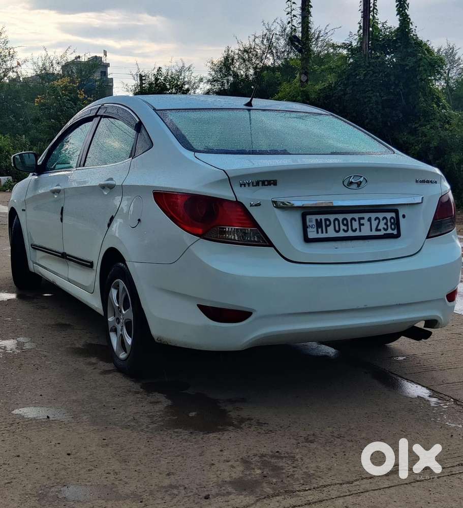 Hyundai Verna Fluidic 1.6 Vtvt Sx Opt, 2012, Petrol