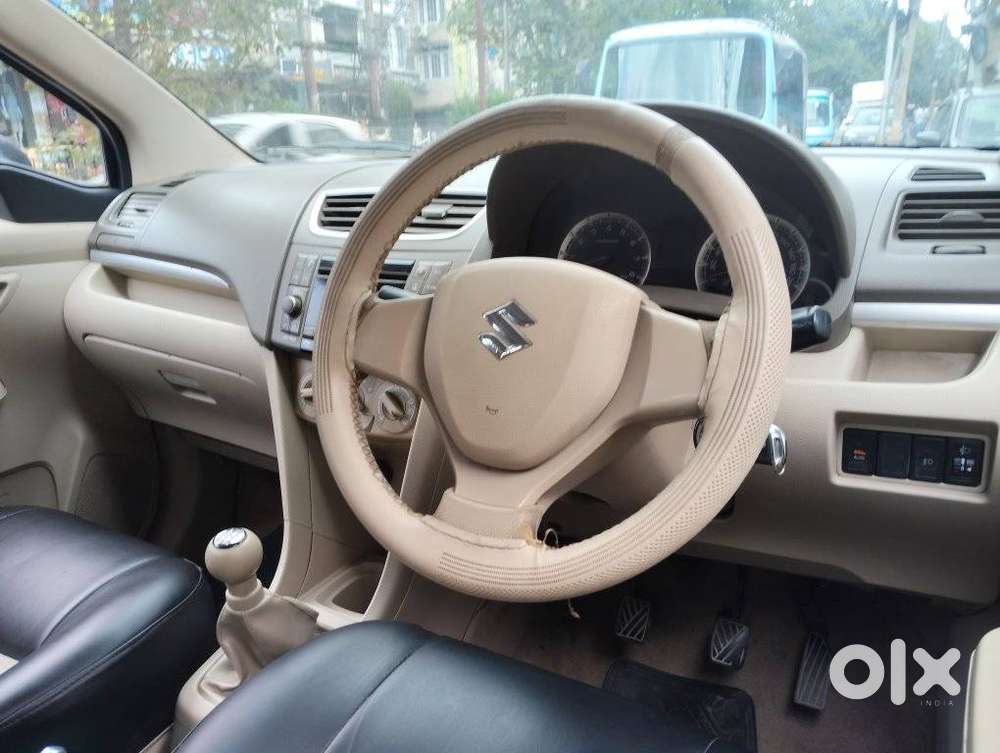 Maruti Suzuki Ertiga Lxi, 2012, Petrol