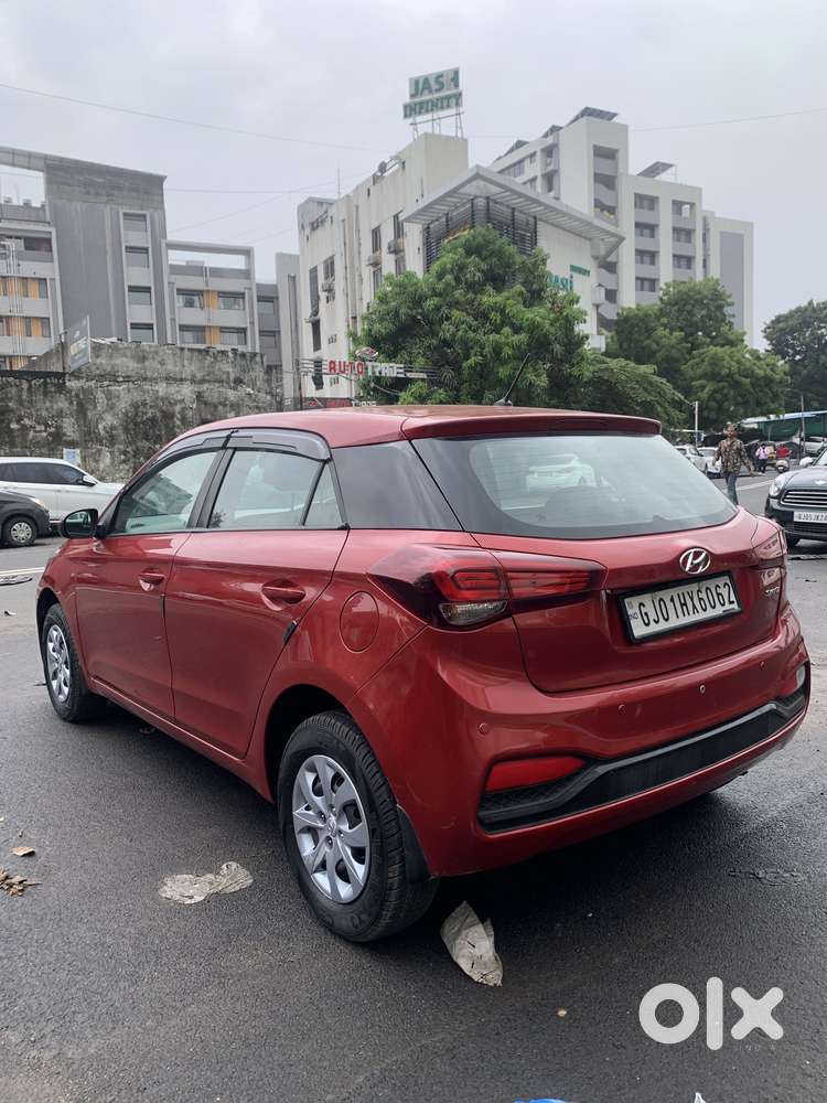 Hyundai Elite I20 Sportz 1.4, 2018, Cng & Hybrids