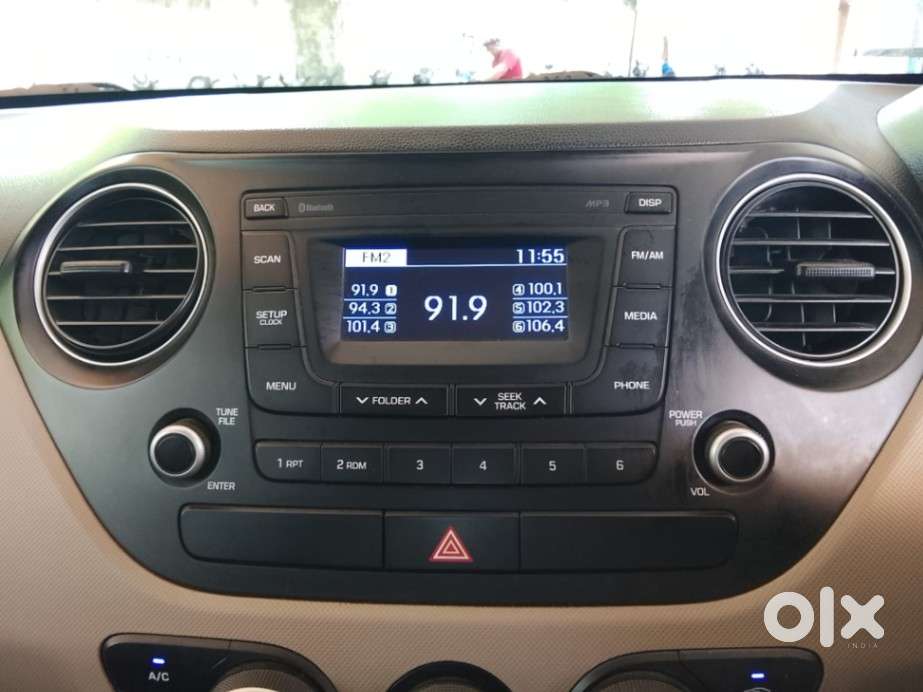 Hyundai Grand I10 Asta Option, 2016, Petrol