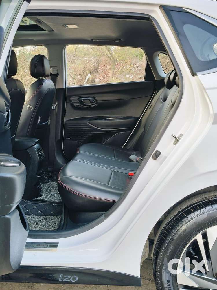 Hyundai I20 Asta (o) 1.2 Mt, 2023, Petrol