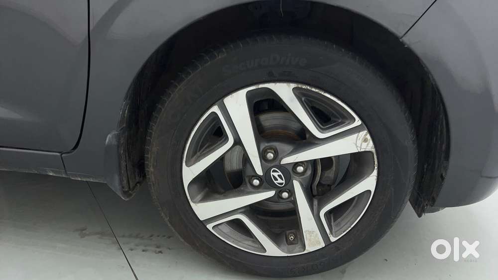 Hyundai Aura 1.2 Sx Cng, 2023, Cng & Hybrids