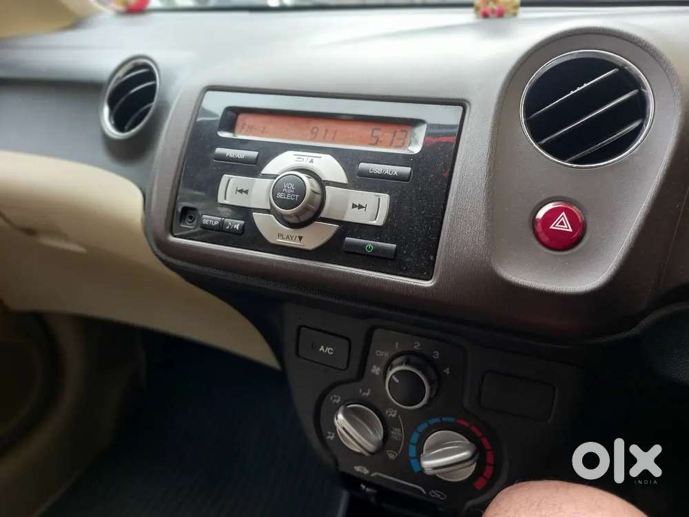 Honda Brio 2013 Petrol Mt