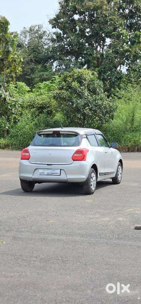 Maruti Suzuki Swift Vxi + Manual, 2023, Petrol