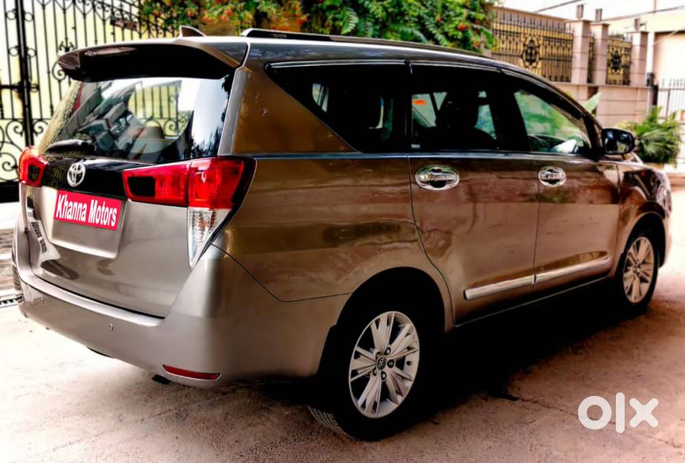 Toyota Innova Crysta 2.4 G Mt 8s, 2018, Diesel