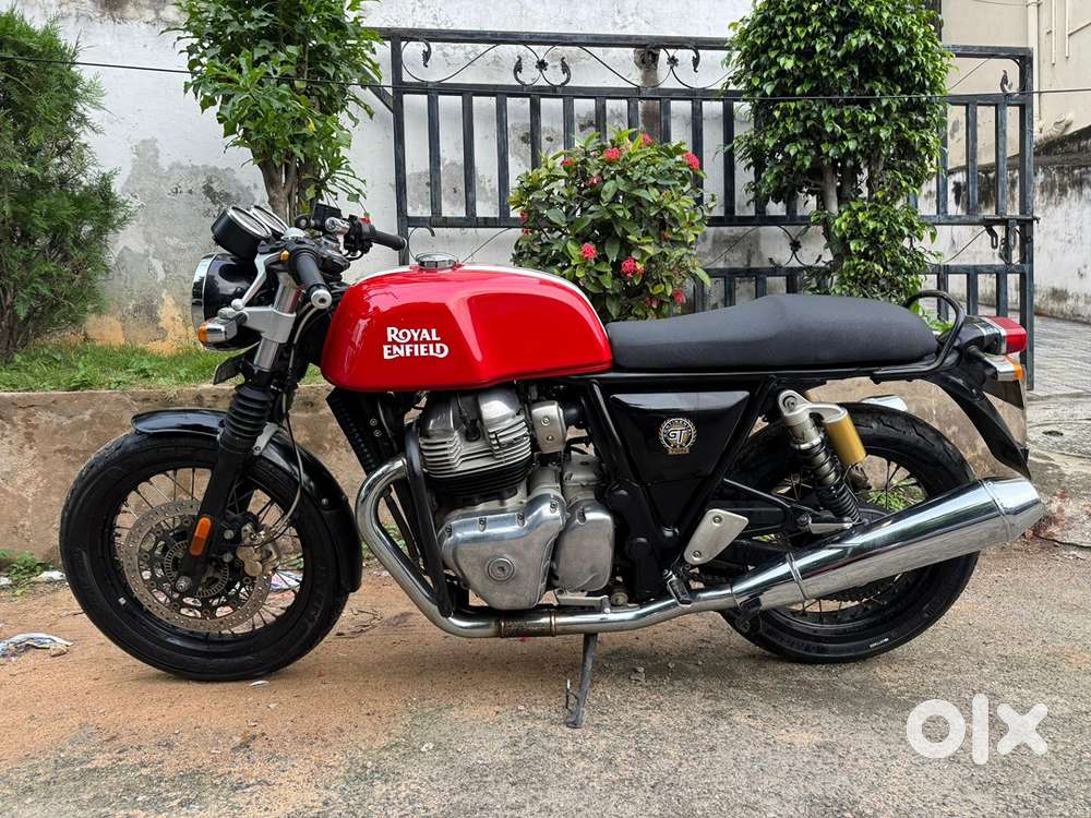 and red royal enfield bs6 2021