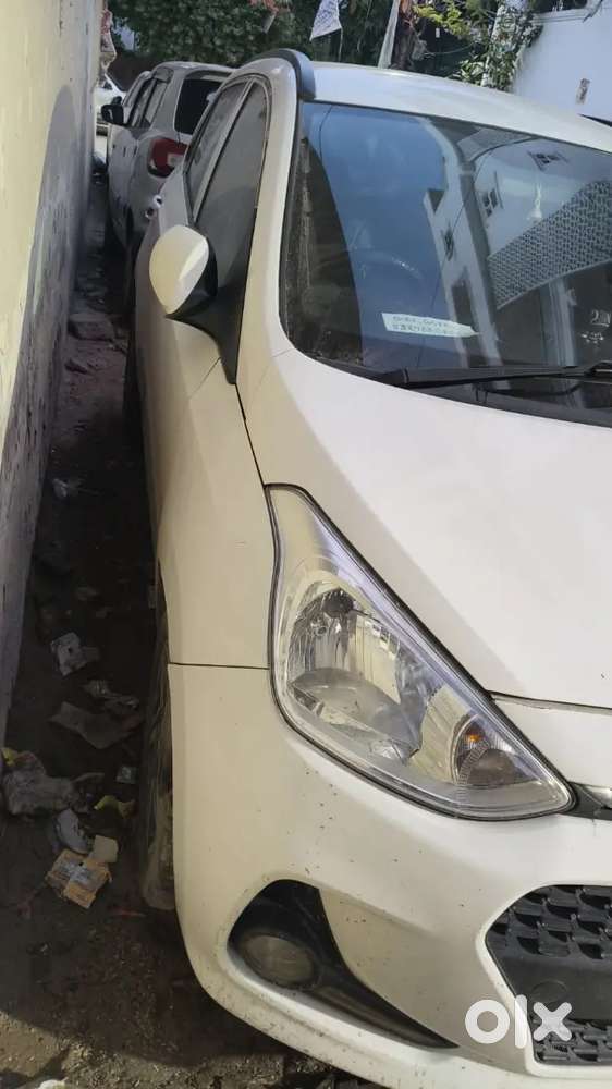 Hyundai Grand I10 2019 Automatic Petrol + Cng On Paper