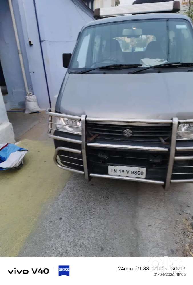 Maruti Suzuki Eeco 2014 Lpg 130000 Km Driven Show Room Service