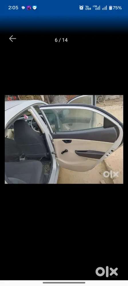 गाड़ी में कोई कमी नहीं है आराम में देख के गाड़ी को