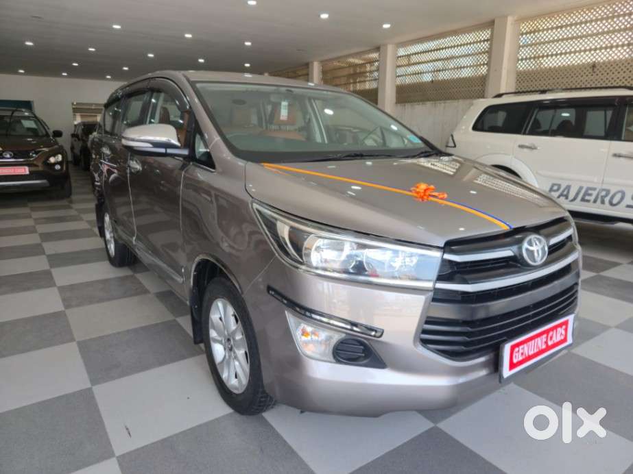 Toyota Innova Crysta 2.8 Gx At 8s, 2016, Diesel