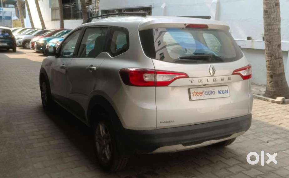 Renault Triber Rxz, 2022, Petrol