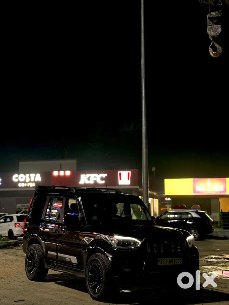 Mahindra Scorpio Classic S11 2025 Diesel 45000 Km Driven
