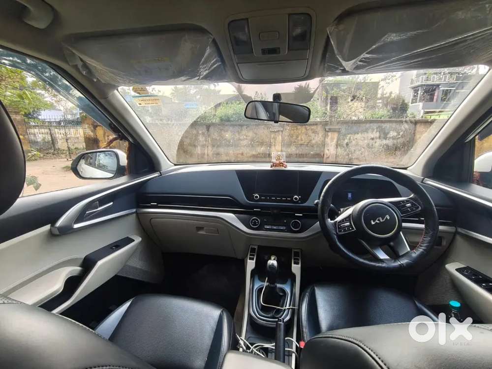 Kia Carens 2024 Diesel Well Maintained