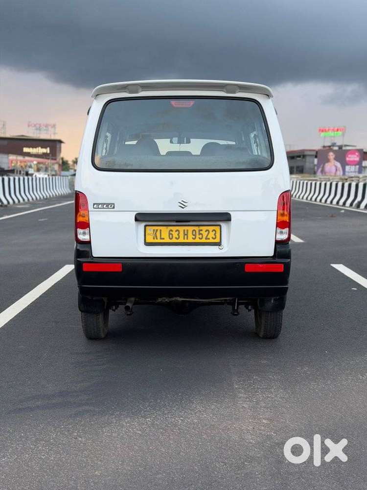 Maruti Suzuki Eeco 1.2 7 Str Std(o), 2022, Petrol