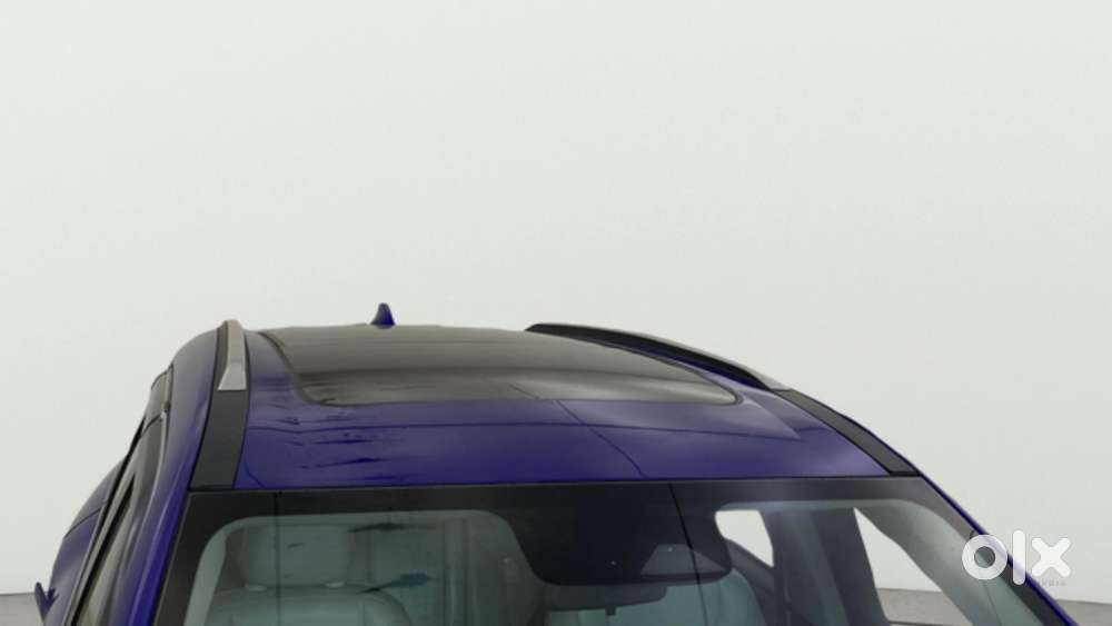 Mahindra Xuv700 2.2 Ax 7 Diesel Mt Luxury Pack Str, 2022, Diesel