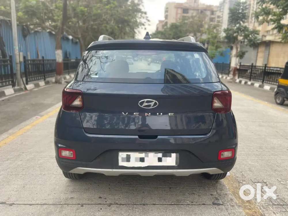 Hyundai Venue 2021 S+ Petrol  Single Owner
