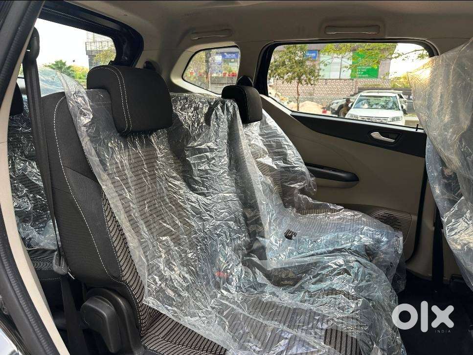 Renault Triber Rxz Easy-r Amt, 2024, Petrol