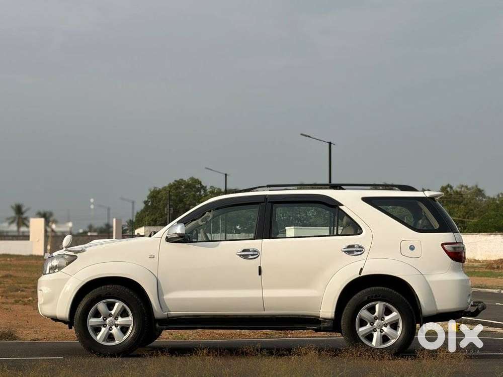 Toyota Fortuner 4x4 At, 2011, Diesel