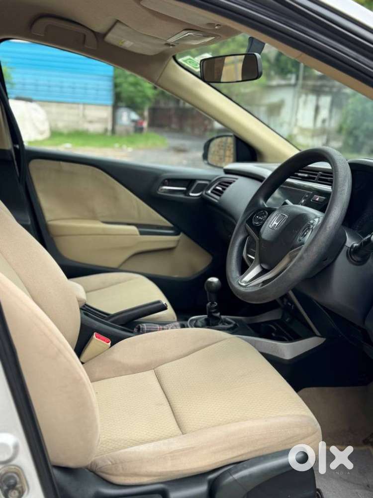 Honda City I-vtec V, 2018, Petrol
