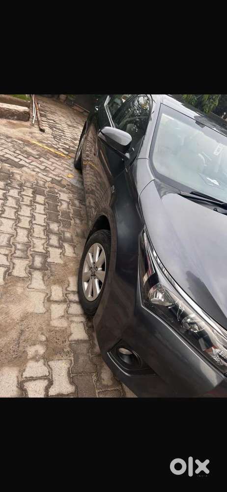 Toyota Corolla Altis Petrol Well Maintained
