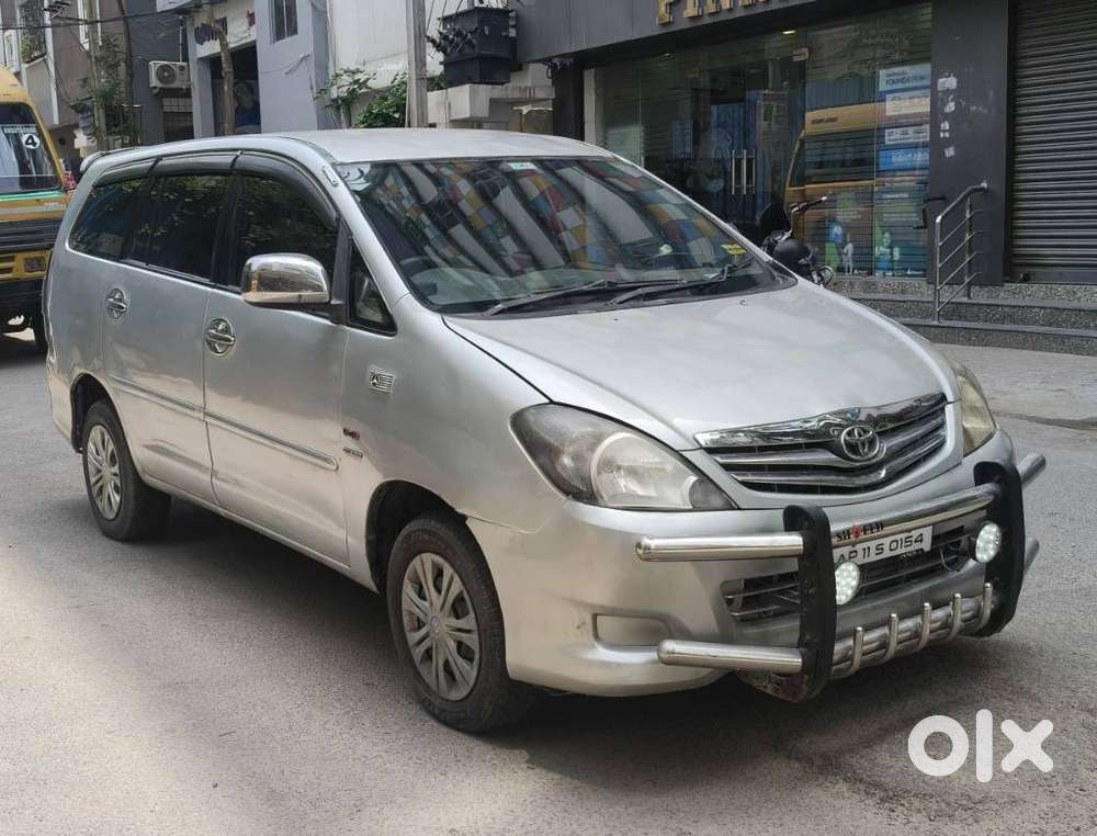 Toyota Innova 2.5 V 7 Str, 2006, Diesel