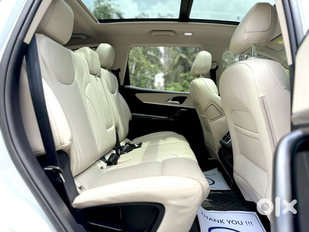 Mahindra Xuv700 2.2 Ax 7 Diesel At Luxury Pack Str Awd, 2024, Diesel