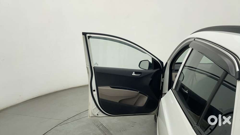 Hyundai Grand I10 1.2 Kappa Sportz Option At, 2017, Petrol