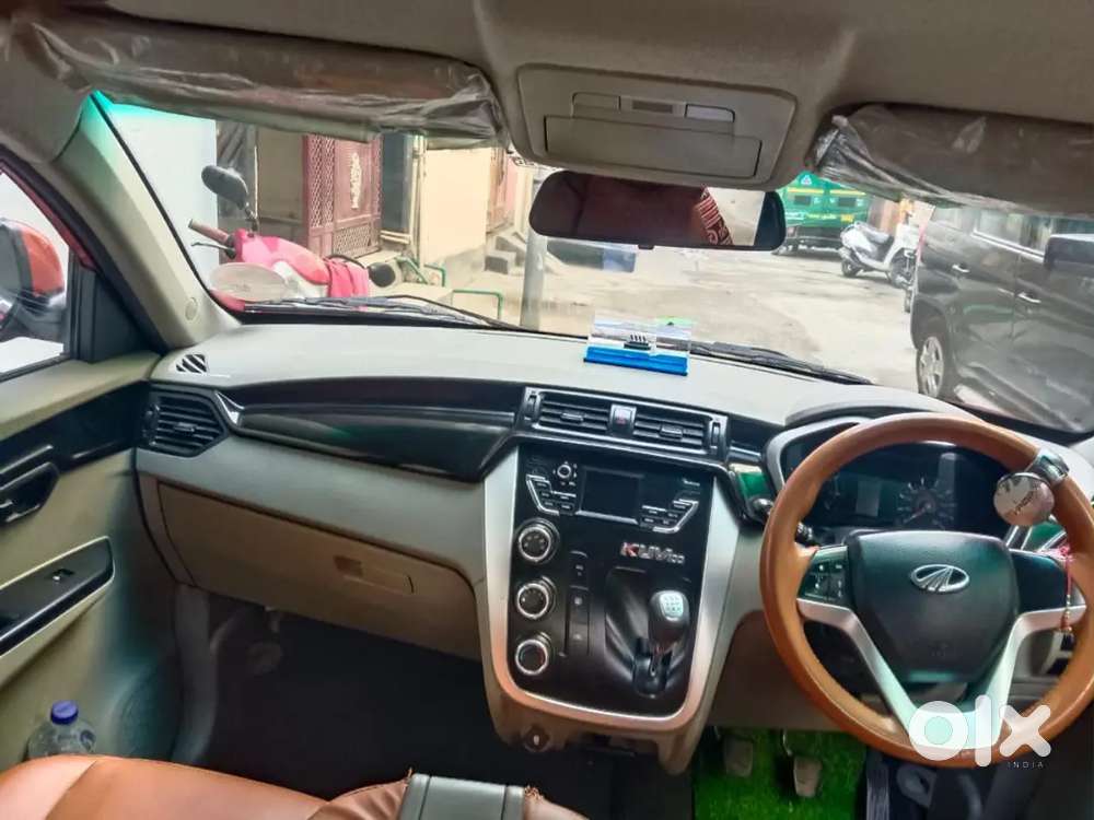 Mahindra Kuv100 K8, 2016 Petrol With Rear Camera.