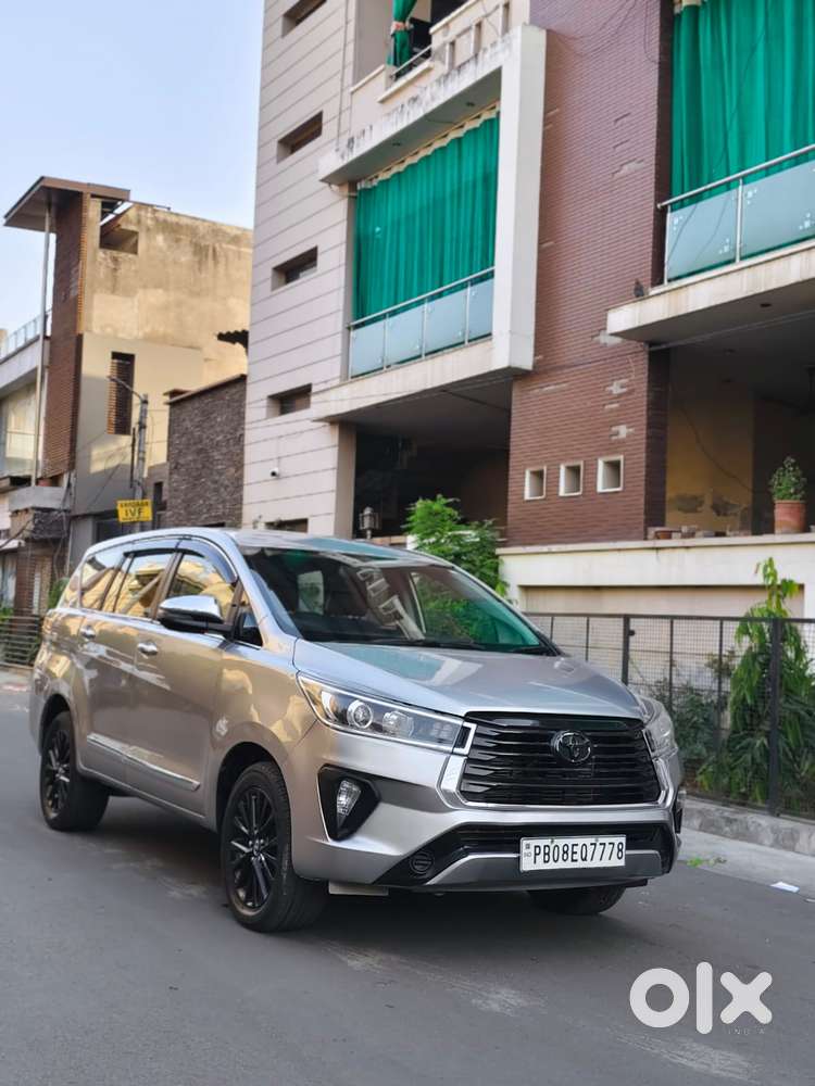 Toyota Innova Crysta 2.4 G Mt, 2017, Diesel