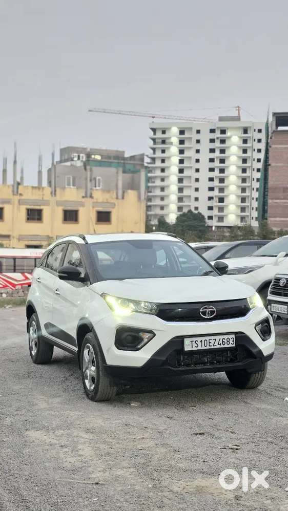Tata Nexon Xm (s) 2021 Petrol  85k Km  Strong Build Suv  Negotiable