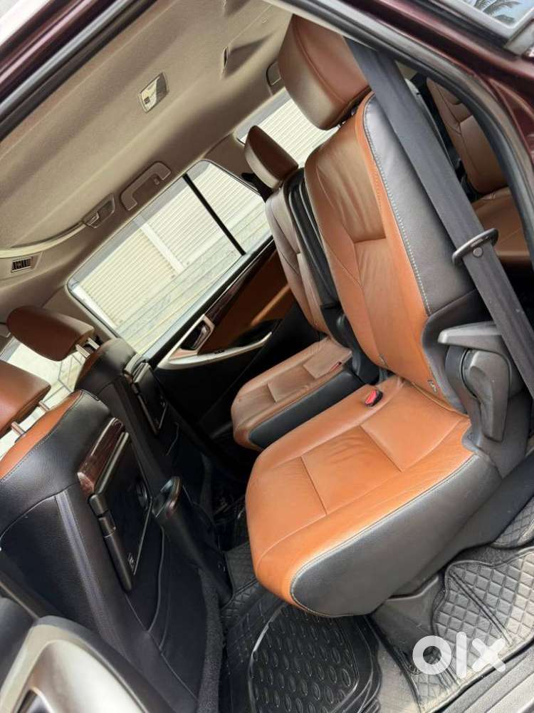 Toyota Innova Crysta 2.8 Z, 2016, Diesel