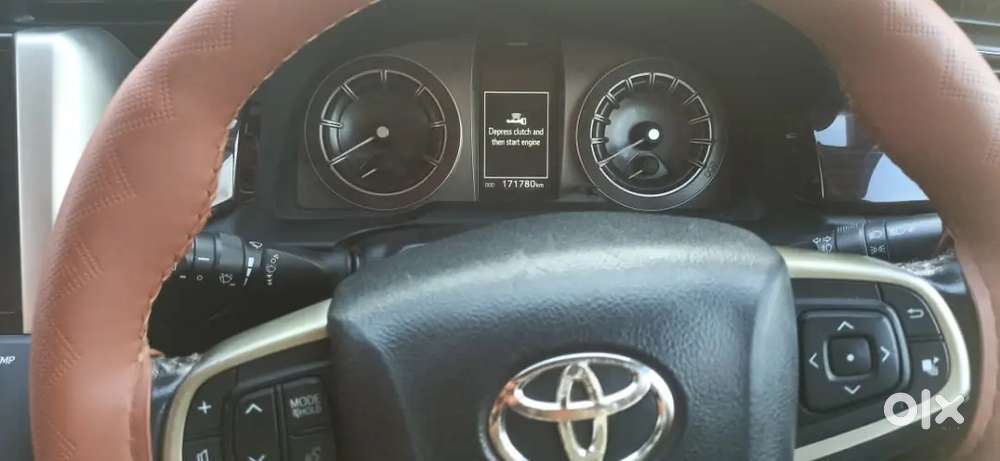 Toyota Innova Crysta 2016 Diesel 172000 Km Driven